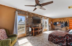 719 ARTESIAN RD, Cheyenne, WY 82007