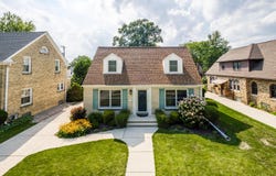 2531 N 83rd St, Wauwatosa, WI 53213