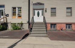 565 1st Street, Troy, NY 12180