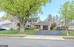 7 STRATHMORE DR, CHERRY HILL, NJ 08003