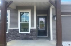 1384 N Hunters Crossing Circle, Huntingburg, IN 47542