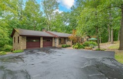 3980 Wetmore Road, Cuyahoga Falls, OH 44223
