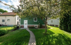 2016 Grange Ave, Racine, WI 53403