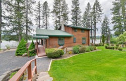 42325 N Sylvan Rd, Elk, WA 99009