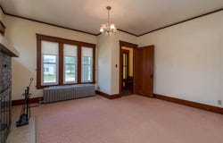 165 N Park Avenue, Le Center, MN 56057