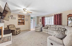 201 Sage RD, Silver Lake, KS 66539