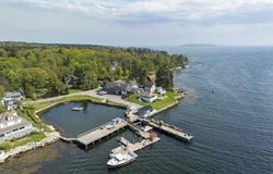 58 Roads End Road, Boothbay Harbor, ME 04538