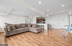 5340 HOLMES RUN PARKWAY, ALEXANDRIA, VA 22304