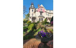8 Jarves Street, Sandwich, MA 02563