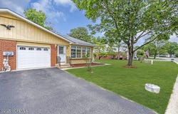 6 Quaker Lane, Whiting, NJ 08759