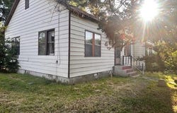 422 W Maxwell, DeWitt, AR 72042