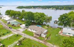 25041 S 603 Road, Grove, OK 74344