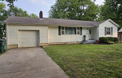 421 W Dunn Street, Monett, MO 65708