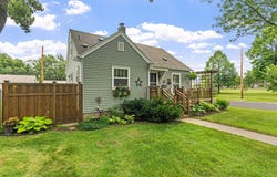 3253 Hampshire Avenue S, Saint Louis Park, MN 55426