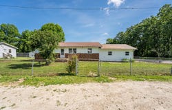621 E Cleveland Street, Seymour, MO 65746