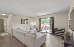 1190 Calley Drive, St Louis, MO 63125