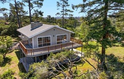 505 Hidden Valley RD, ROYAL OAKS, CA 95076