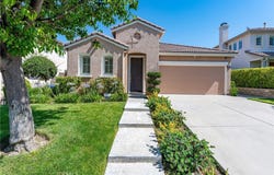 19613 Edmonds Place, Saugus, CA 91350