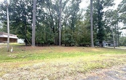 Roberts Drive, Monticello, AR 71655