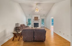180 Saint James Place, Sharpsburg, GA 30277