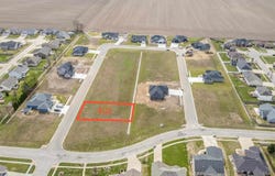 405 Manor Hill Drive, Chatham, IL 62629