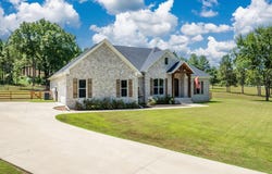 403 W Republican Rd Road, Greenbrier, AR 72058