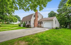 52 Diana Dr, Marlborough, MA 01752
