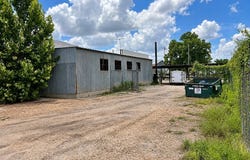 102 West Main Street, Weimar, TX 78962