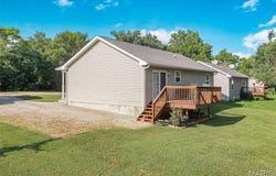 201 Loughborough Street, Fredericktown, MO 63645