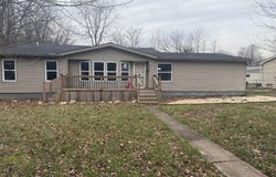 15900 Sandburg Street, Romulus, MI 48174