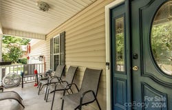 605 Hunters Way, Lexington, NC 27292