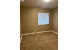 225 N MOLALLA AVE, Molalla, OR 97038