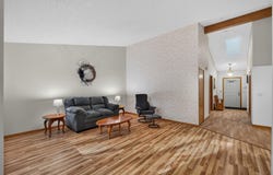 2643 Lake Court Circle, New Brighton, MN 55112