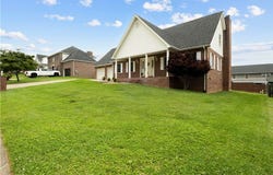 71 Shannon Drive, Hurricane, WV 25526