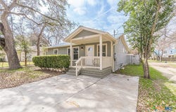 337 N Central Avenue, New Braunfels, TX 78130