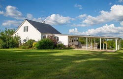 1054 Penny Morris Rd, Baxley, GA 31513