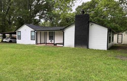 412 Doris St, Queen City, TX 75572