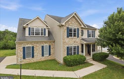 1042 SILVER MAPLE Circle, SEVEN VALLEYS, PA 17360