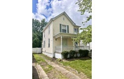 2957 4th Avenue, Huntington, WV 25702