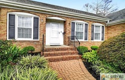 140 Plainsboro Road, Cranbury, NJ 08512