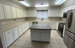 4 Kensington Ct, Roswell, NM 88201