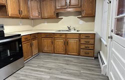 136 N RAILROAD STREET, ANNVILLE, PA 17003