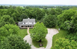 4 Hahn Estates Road, Winfield, MO 63389