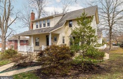 179 N BROAD Street, DOYLESTOWN, PA 18901