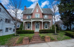 221 FRANKLIN STREET, ALBURTIS, PA 18011