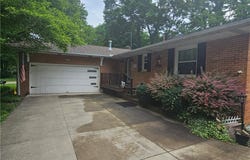 1595 Sackett Hills Drive, Akron, OH 44313