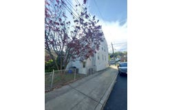 132 Warren St, Clifton City, NJ 07013-1124