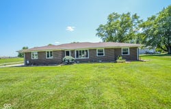 6581 W 800 N, Fairland, IN 46126