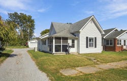 1102 E Washington Street, Frankfort, IN 46041