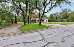 3304 Chippewa Trail, Lake Worth, TX 76135